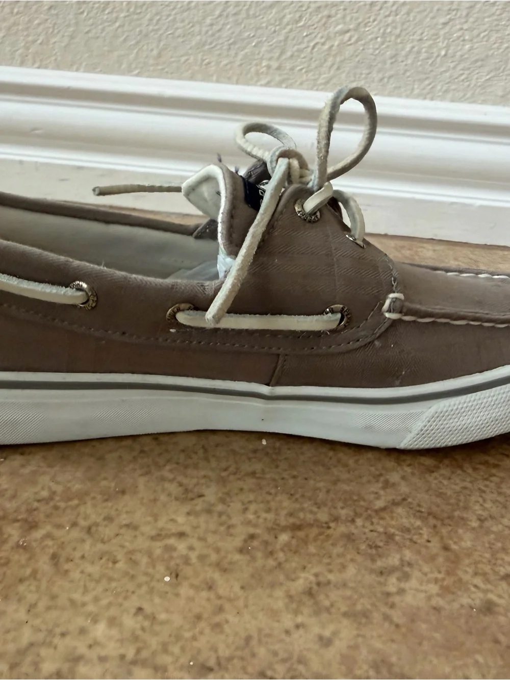 Sperry classic two